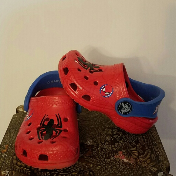 spiderman crocs